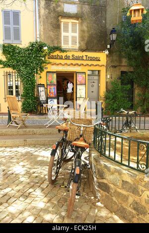 Frankreich, Var, Saint Tropez, Place de Ormeau Stockfoto