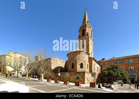 Frankreich, Var, Frejus, Ort Camille Formige, Kathedrale Saint-Leonce und Rathaus Stockfoto