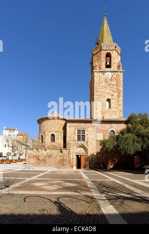 Frankreich, Var, Frejus, Ort Camille Formige, Kathedrale Saint-Leonce Stockfoto