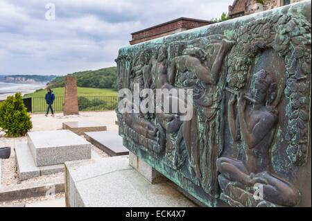 Frankreich, Seine-Maritime, Varengeville Sur Mer, Saint Valery Kirche, dem Friedhof, das Grab von Albert Roussel, französischer Komponist (1869 1937) Stockfoto