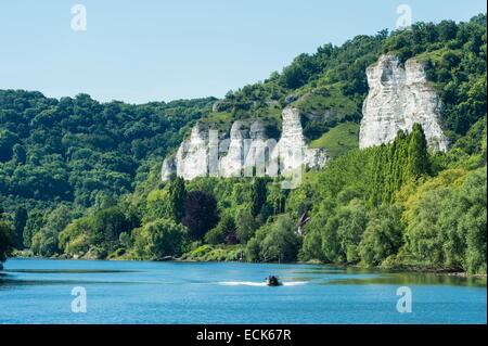 Frankreich, Eure, Les Andelys, Petit Andely am Ufer der Seine Stockfoto