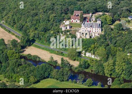 Vienne, Frankreich Saint-Pierre de Maille, La Guittiere Burg (Luftbild) Stockfoto