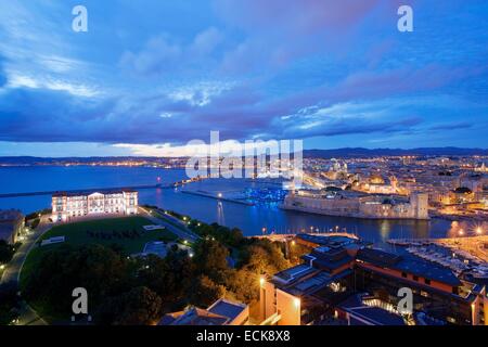 Bouches-du-Rhône, Frankreich, Marseille, Bezirk Pharo Palais du Pharo, Sofitel Vieux Port, Fort Saint Jean historisches Denkmal Klasse Stockfoto