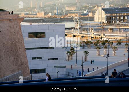 Bouches-du-Rhône, Frankreich, Marseille, Europa-Mittelmeer-Gebiet, Esplanade J4, La Villa Mediterranee, Architekt Stefano Boeri Stockfoto