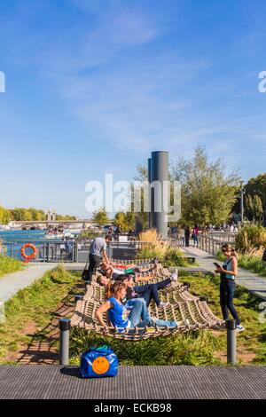 Frankreich, Paris, Bereich Weltkulturerbe durch die UNESCO, die neue Berges, dem Quai d ' Orsay schwimmende Gärten Stockfoto