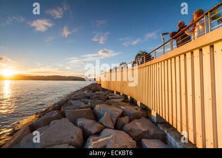 Frankreich, Var, Saint Raphael, Promenade von dem Garten Bonaparte in der Nähe des alten Hafens Stockfoto