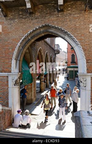 Italien, Venetien, Venedig, aufgeführt als Weltkulturerbe der UNESCO, Mercati di Rialto (Rialto-Markt) Stockfoto