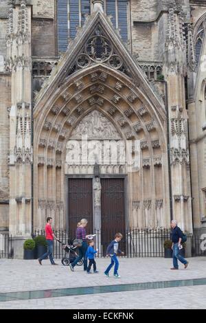 Belgien, Flandern, Provinz Limburg, historische Stadt Tongeren (Tongres), Basilika Notre Dame Stockfoto