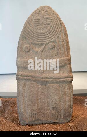 Fenaille Museum, die Menhir-Statue Lady von Saint-Sernin, Rodez, Aveyron, Frankreich Stockfoto