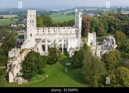 Frankreich, Seine Maritime, Jumieges, Abbaye Saint-Pierre de Jumieges gegründet im 7. Jahrhundert (Luftbild) Stockfoto