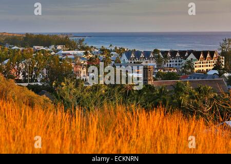 Frankreich, La Réunion (französische Übersee-Departement), St Leu, Blick auf St Leu und Südwest-Küste der Insel Stockfoto