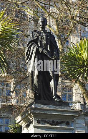 Statue von Sir Henry Bartle Edward Frere, Whitehall Gardens, London, England, Vereinigtes Königreich Stockfoto