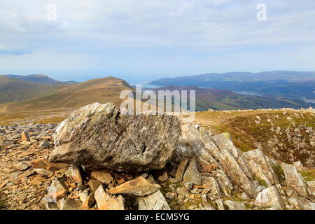 Loking zurück entlang der Pony Weg Carnedd Lwyd und Tyrrau Mawr aus nahe dem Gipfel des Cadair Idris Stockfoto