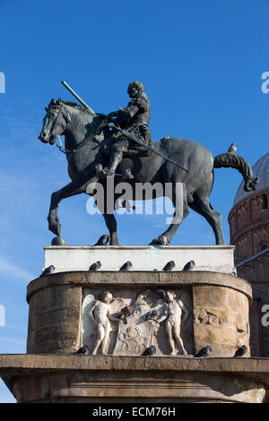 Reiterdenkmal des Gattamelata von Donatello, 1453, Piazza del Santo in Padua, Italien Stockfoto