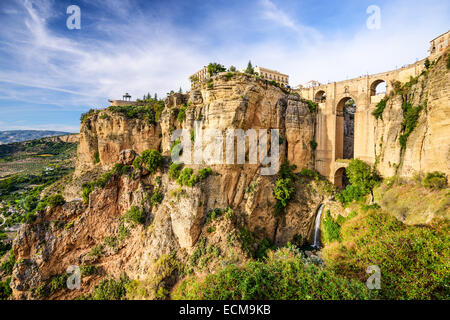 Ronda, Spanien an der Brücke Puente Nuevo. Stockfoto