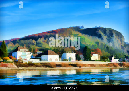 Schönes Bild von einem Dorf am Fluss in Europa Stockfoto