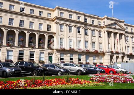 Vorderansicht des städtischen Ämter auf der Promenade, Cheltenham, Gloucestershire, England, UK, GB, Westeuropa Stockfoto