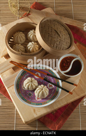 Char Siu Brötchen. Dim-Sum. Chinesische Knödel. Stockfoto