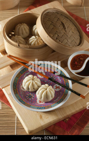 Char Siu Brötchen. Dim-Sum. Chinesische Knödel. Stockfoto