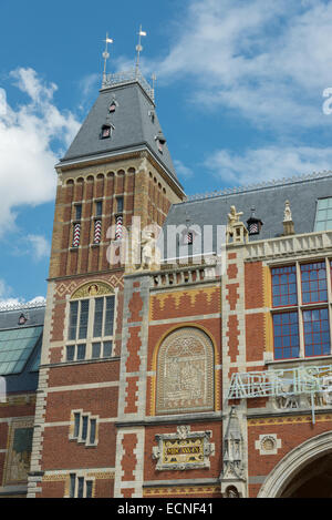 AMSTERDAM - AUGUST 4: Detail der berühmte Rijksmuseum in Museumplein am august 4, 2014 in Amsterdam Stockfoto