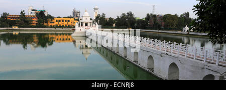 Der Queens Teich bei Rani Pokhari Tempel, auch bekannt als Nhu Pukhu Stadt Kathmandu, Nepal, Asien. Stockfoto