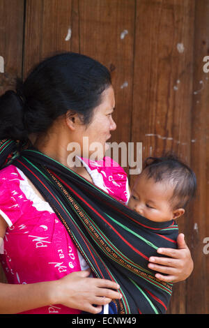 Co Ho Minderheit Hügel Menschen in Lam Dong Province in der Nähe von Da Lat, Vietnam. Stockfoto