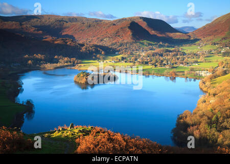 Grassmere in den Lake District National Park von Loughrigg Fell erfasst. Stockfoto