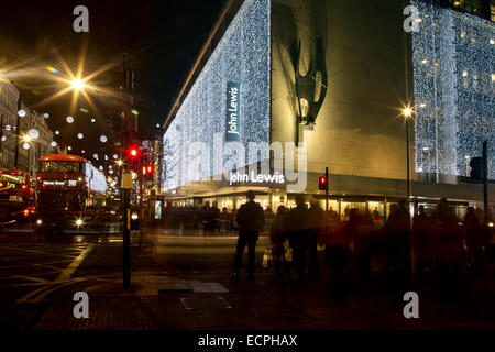 Weihnachtslichter schmücken John Lewis Oxford Street Stockfoto