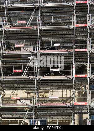 Gerüste für die Renovierung des Hotel Lutetia, Paris, Frankreich Stockfoto