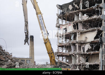 Bradford College, Westbrook Gebäude abgerissen, um Platz für Grünflächen machen. Stockfoto