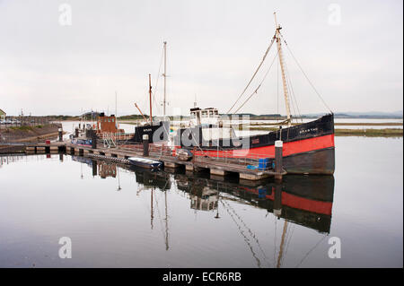 Teil der schwimmenden Boot-Sammlung des Scottish Maritime Museum, einschließlich der Kugelfisch Spartan. Irvine, Schottland, Vereinigtes Königreich Stockfoto