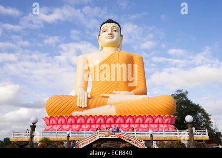 Statue von Buddha am Kande Viharya buddhistischen Tempel in Aluthgama, Sri Lanka Stockfoto