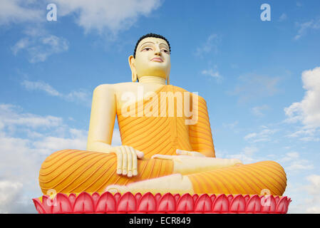 Statue von Buddha am Kande Viharya buddhistischen Tempel in Aluthgama, Sri Lanka Stockfoto