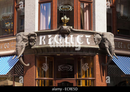 EINGANG DES RIQUETHAUS, RIQUET CAFE, KAFFEEHAUS, LEIPZIG, SACHSEN, DEUTSCHLAND Stockfoto