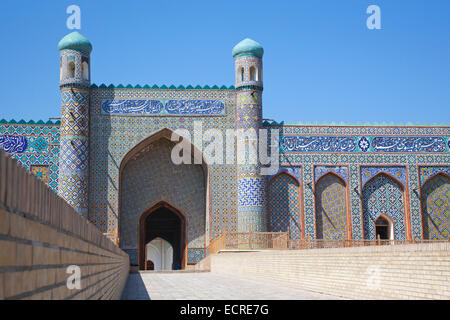 Eingang zum Palast von Khudoyar Khan / Khudayar Khan Palast / Khudoyarkhan Palast, Kokand, Provinz Fergana, Usbekistan Stockfoto