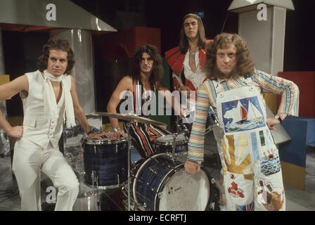 SLADE UK-pop-Gruppe über 1973. Von links: Stockfoto