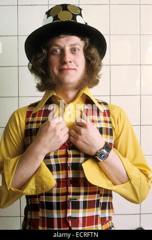 SLADE UK pop-Gruppe mit Noddy-Halter über 1974 Stockfoto