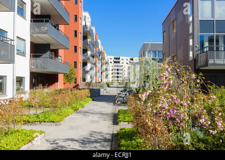 Garten und Hof ein Apartment-Komplex zurück Stockfoto