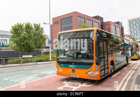 Cardiff Bus in Stadtzentrum, Wales, UK Stockfoto