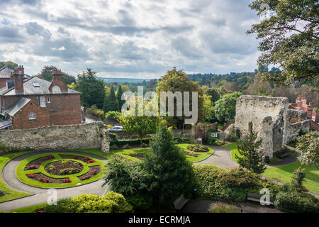 Guildford Schlossgärten und Aussicht vom Turm Stockfoto