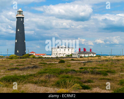 Den alten Leuchtturm und Tierpfleger Hütten an Dungeness Kent Stockfoto