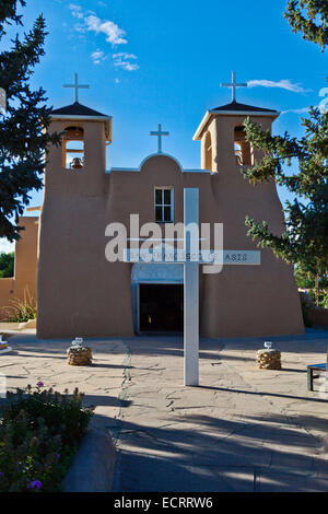 Kirche SAN FRANCISCO DE ASIS wurde 1813 - TAOS NEW MEXICO gebaut. Stockfoto