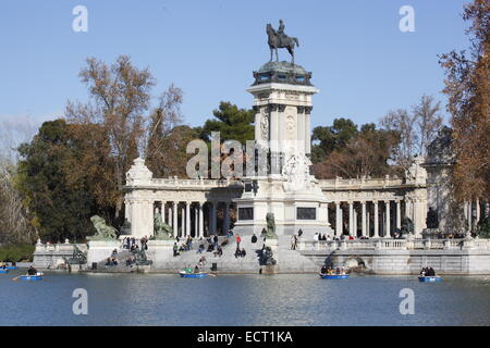 Denkmal für Alfonso XII., Buen Retiro Park, Madrid, Spanien Stockfoto