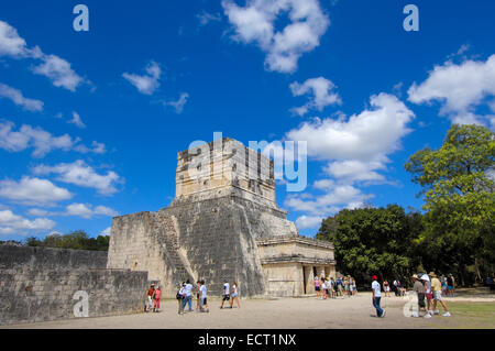 Tempel am Ballspielplatz, Maya-Ruinen von Chichen Itza, Riviera Maya, Halbinsel Yucatan, Mexiko Stockfoto