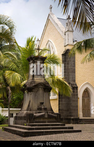 Mauritius, Mahebourg, Notre Dame d'Anges katholische Kirche, Kirchhof-Denkmal Stockfoto