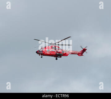Bond Offshore-Industrie Eurocopter AS332L2 Super Puma Helibus, Dyce Flughafen Aberdeen.  SCO 9368. Stockfoto