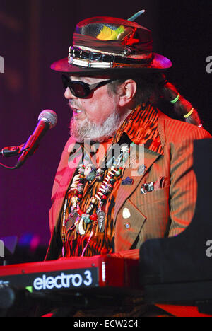 Dr. John führt das Chicago Blues Festival im Grant Park in der Innenstadt von Chicago das vergangen Freitag, den 14. Juni Featuring: Dr. John Where: Chicago, Illinois, USA bei: 15. Juni 2014 Stockfoto