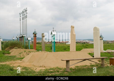 Das Grab des ermordeten Präsidenten Akhmat Kadyrov im Dorf Tsentoroi, Chechnya, Russland. Er wurde bei einem Bombenangriff in Grosny am 9. Mai 2004 getötet. Stockfoto