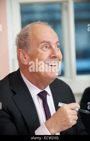 Giles Brandreth mittags die Oldie literarische 16.12.14 Stockfoto