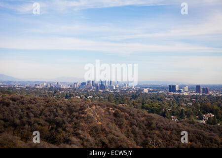 Blick auf Los Angeles vom Wanderweg im Will Rogers State Park in Santa Monica Mountains Stockfoto